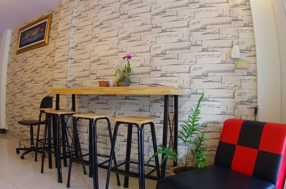 Non-Len Hostel - photo 11