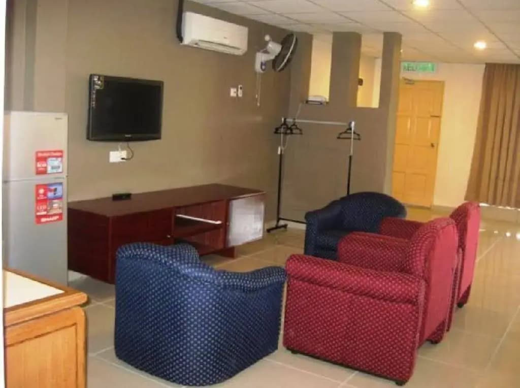 Harbour Inn Melaka - photo 8