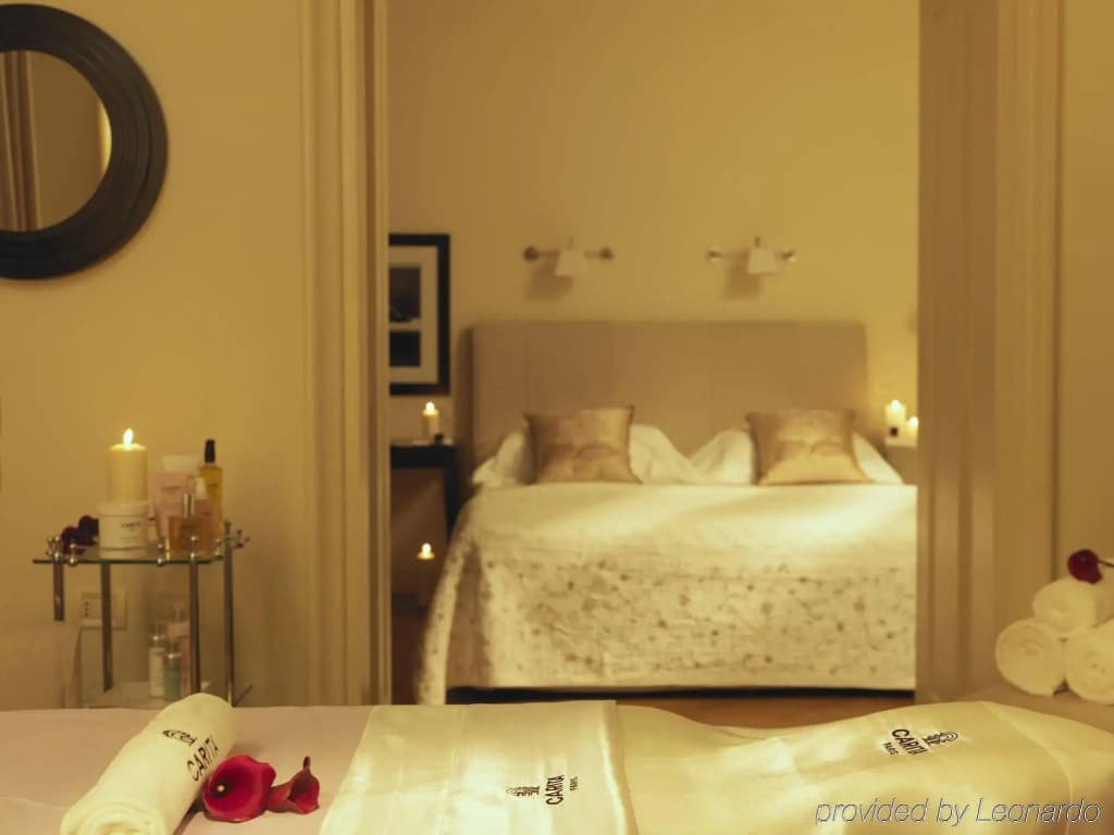 Hotel Savoy - photo 4