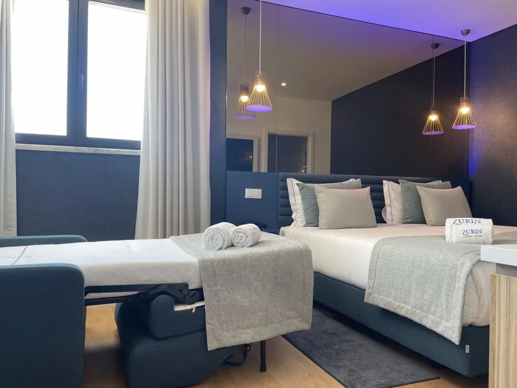 Zurin Charm Hotel - photo 9