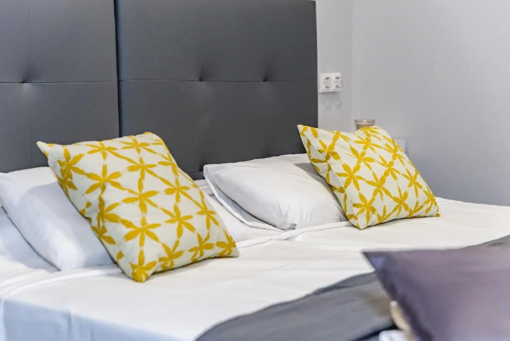 Sun & Moon Hostel - photo 3