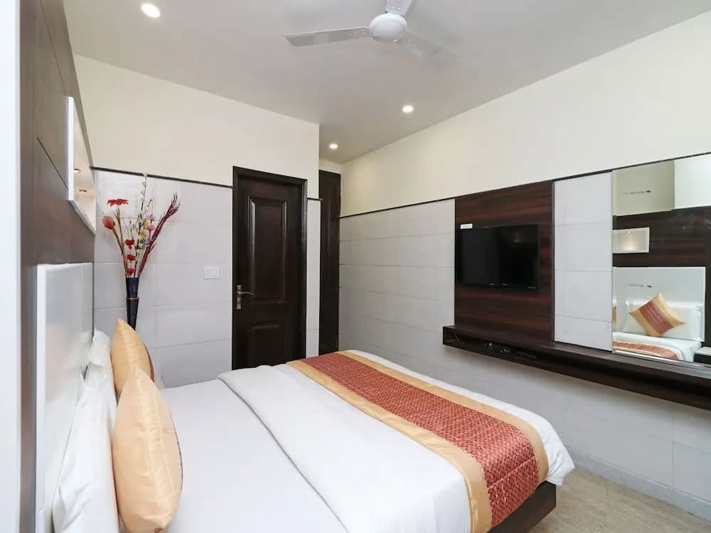 OYO 11594 Hotel TVS - photo 5