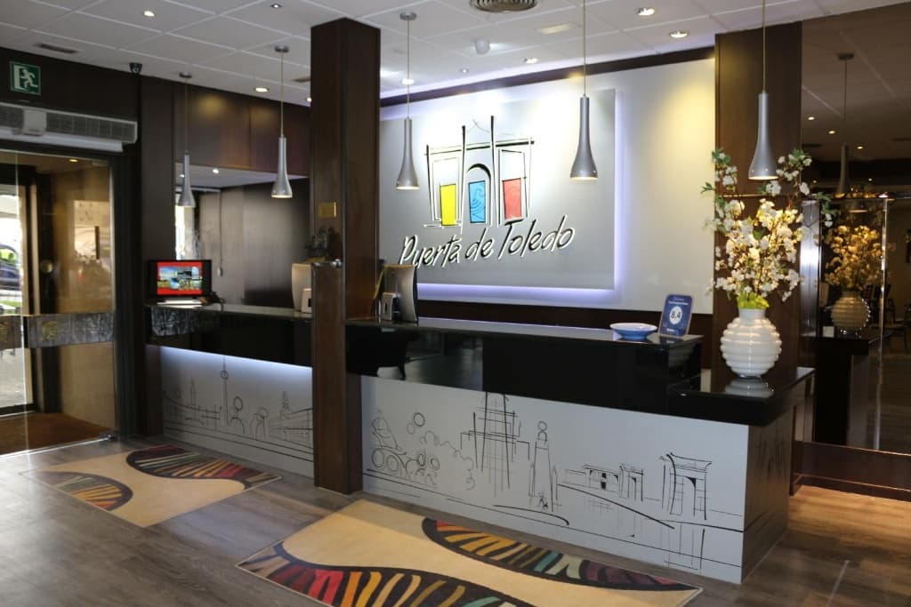 Hotel Puerta de Toledo - photo 14