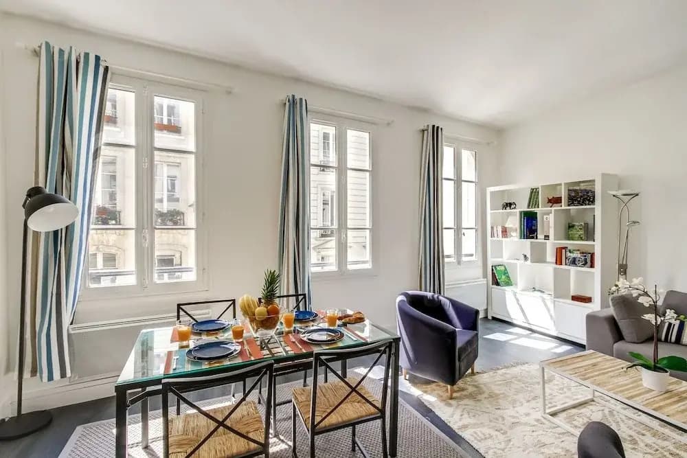 Saint Honore Apartment - photo 5