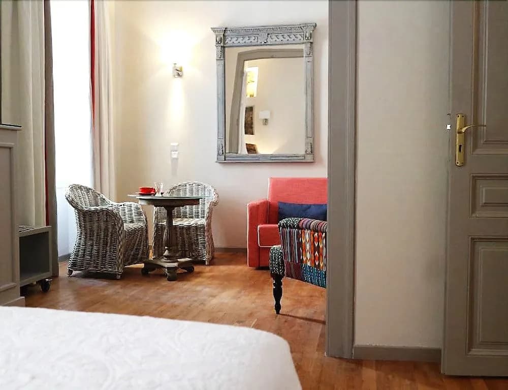 Acropolis TownHouseCo Suites - photo 6