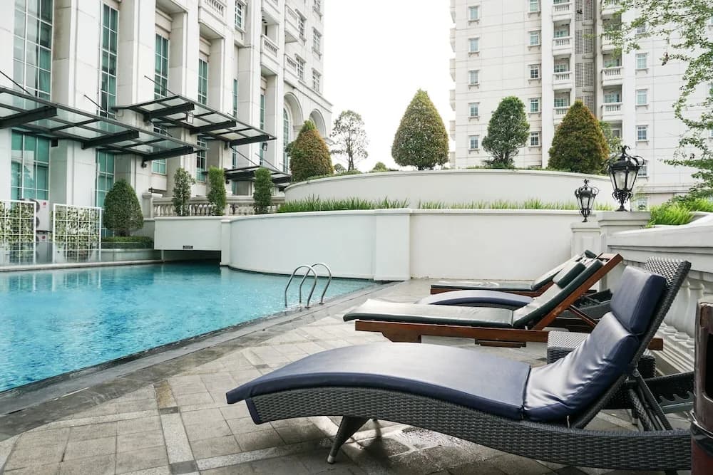 Comfy 1Br At Bellezza Apartment - photo 9