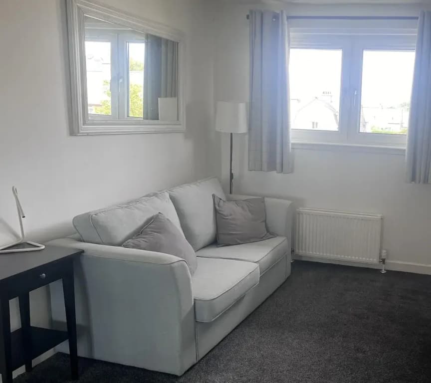 2 Bed Flat - Sleeps 4 - Pets - Parking - Wifi - photo 2