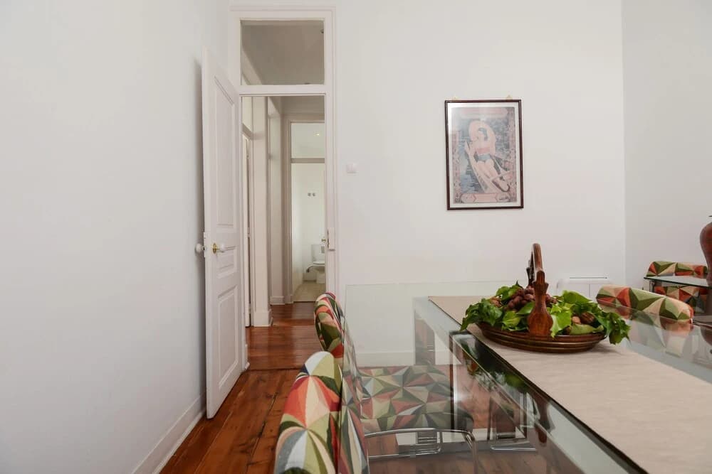 Bright Apartment with River View - photo 5