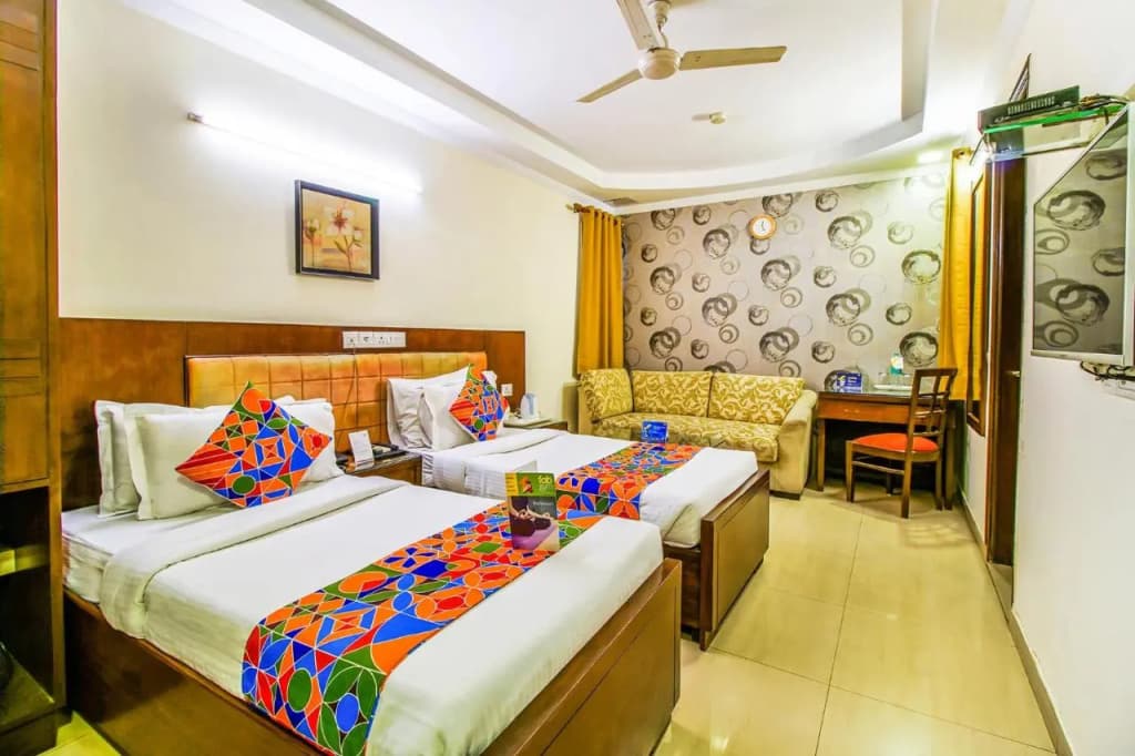 Fabhotel Signature Plaza - photo 16