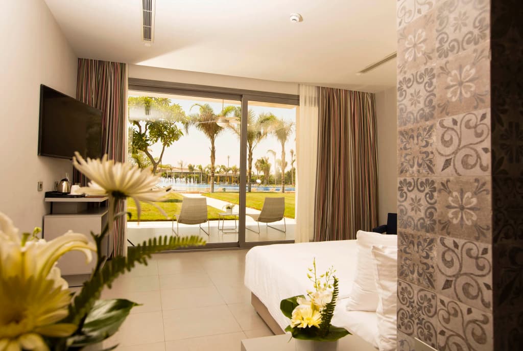 Dusit Thani LakeView Cairo - photo 6