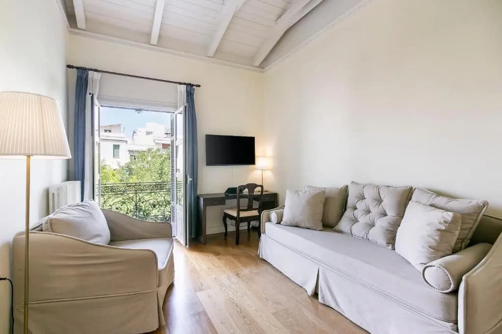 Aerides 3 Luxury Suites - photo 3