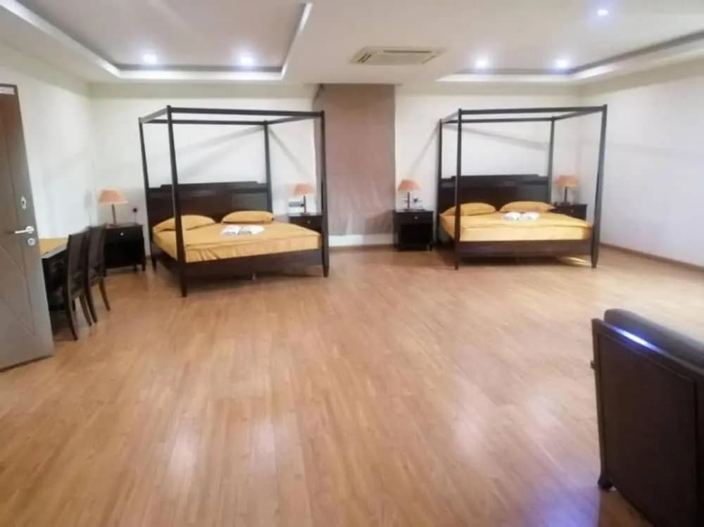 Capital O 90653 Maxwell Inn Boutique Hotel - photo 16