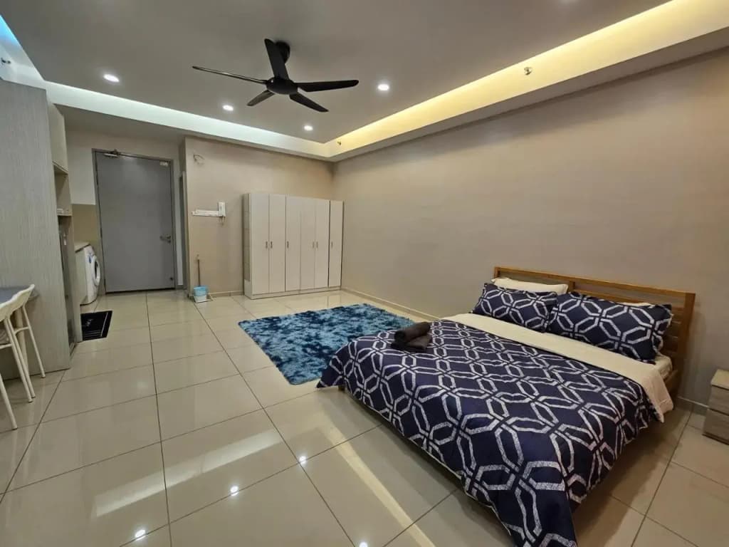 Hill 10 Residences I-City by Beestay - photo 5