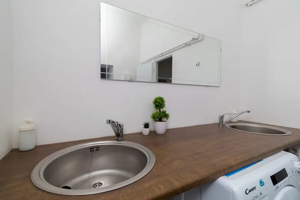 New Hostel in Prague - photo 9