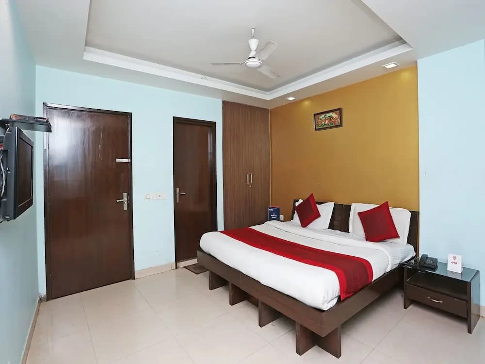 Hotel Flight Path - photo 3