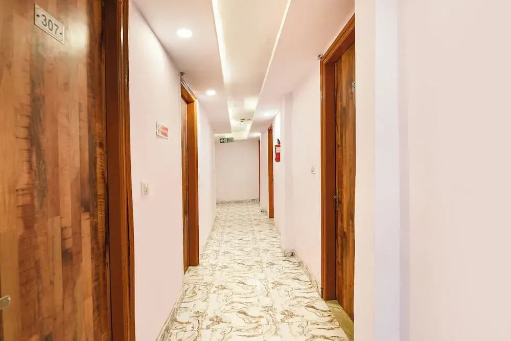 Fabhotel Ak Continental - photo 3