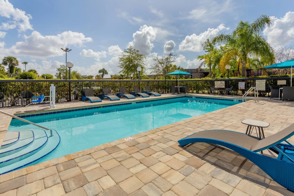 Hampton Inn & Suites Orlando Intl Dr N - photo 15