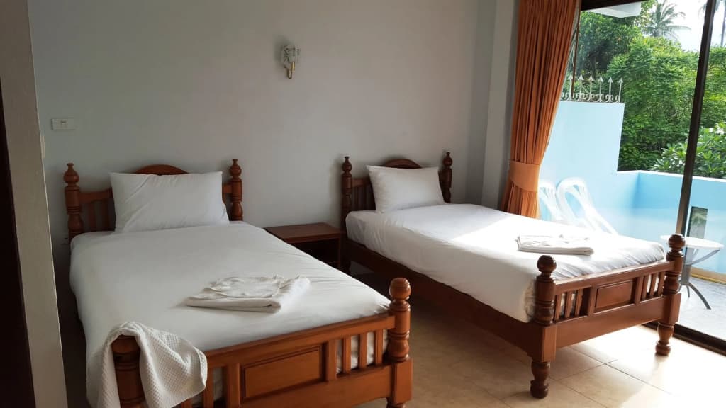 Holiday Guesthouse - photo 7