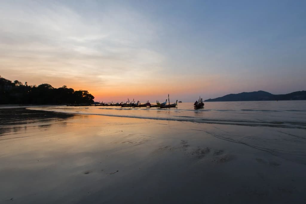 Patong Blue - Hostel - photo 13