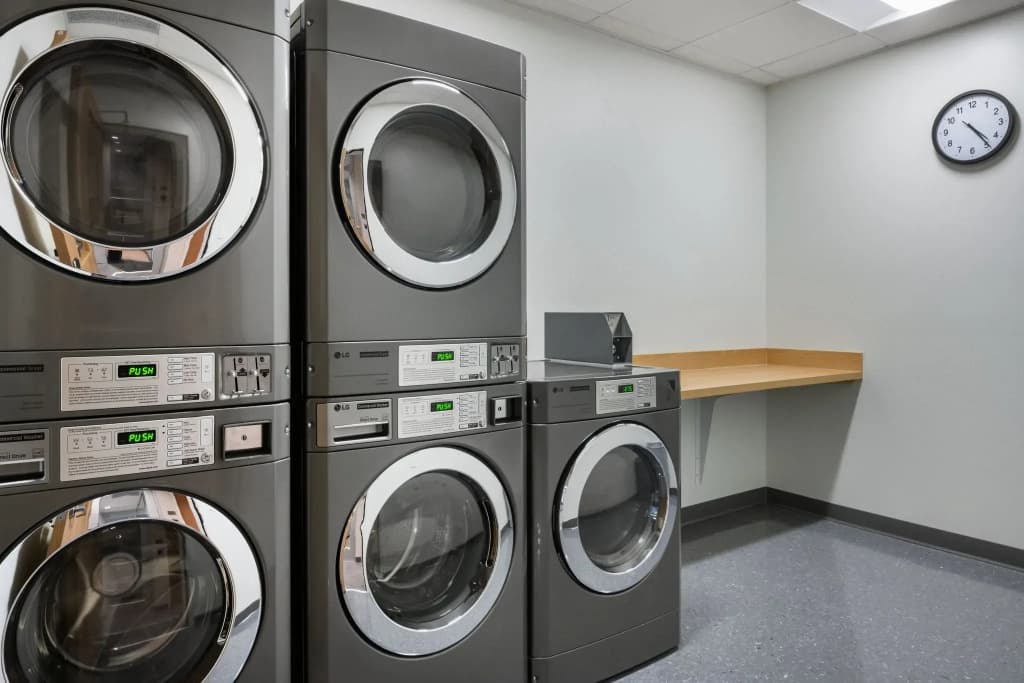 NEW - Fairfield Inn & Suites by Marriott Orlando at Millenia - photo 3