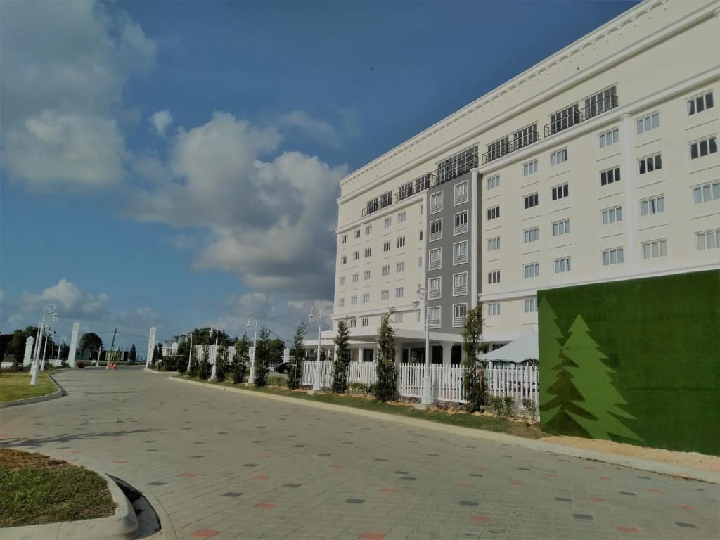 Savanna Hill Resort - main photo