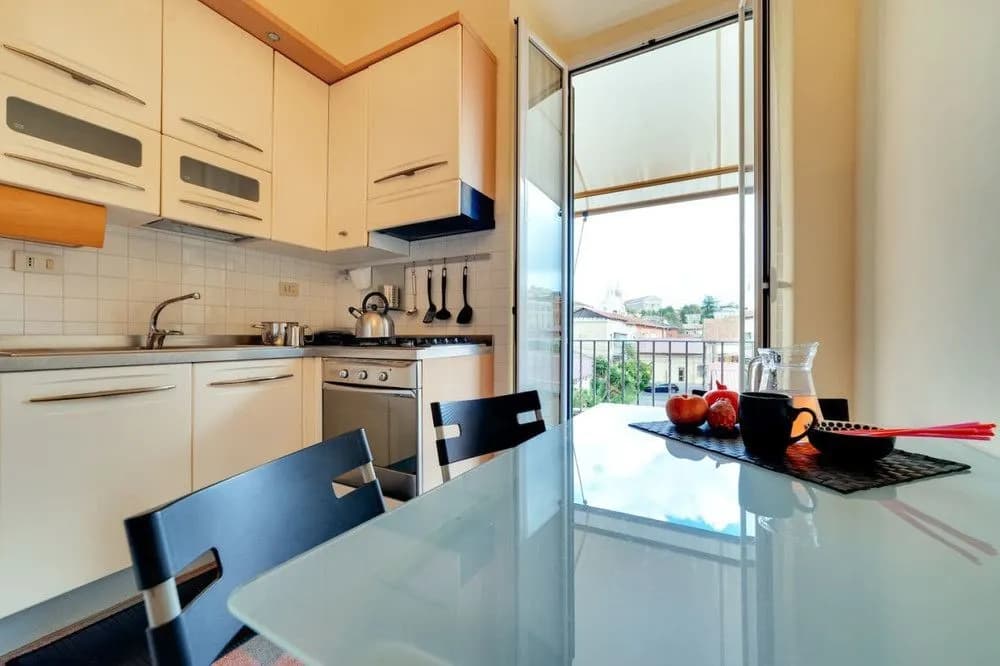 Sunny Flat in Elegant Building Close to Colosseum - photo 13