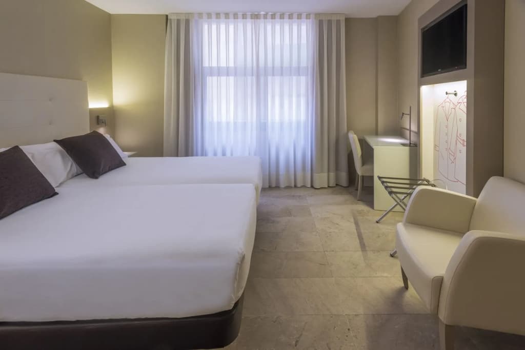 Serhs Del Port Hotel - photo 32