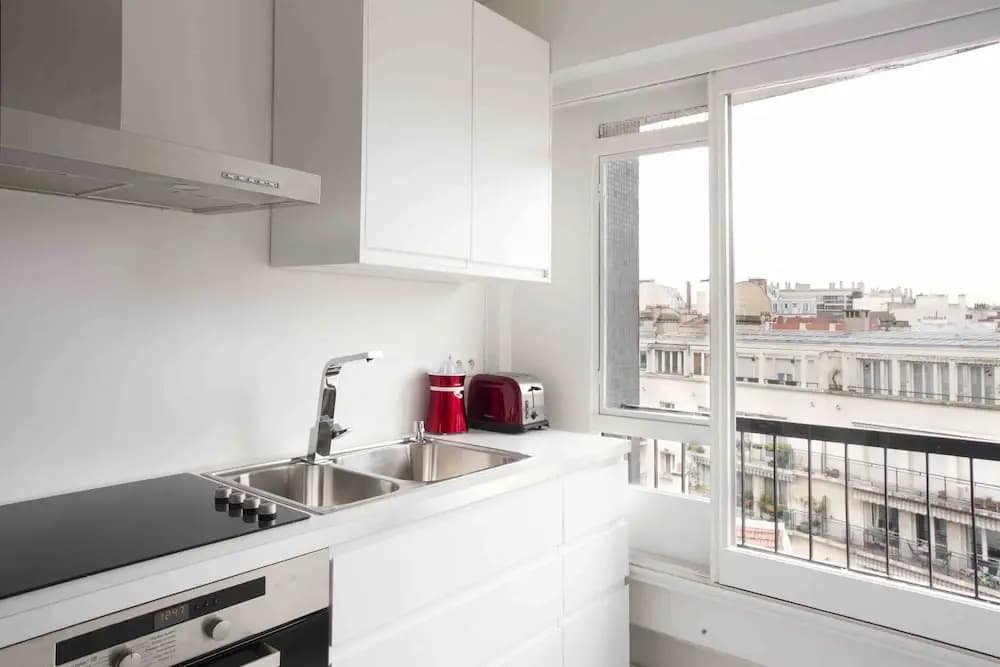 Apartment With one Bedroom in Paris, With Wonderful City View and Wifi - photo 6
