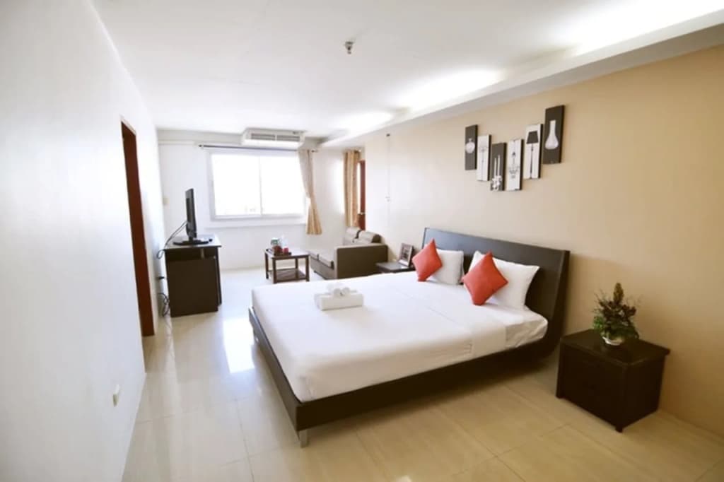 Centric Place Hotel - photo 6