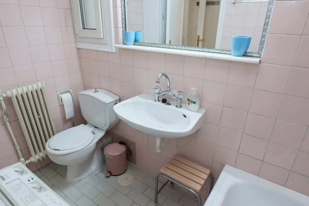 Beautiful Retro Apt in Koukaki - photo 10