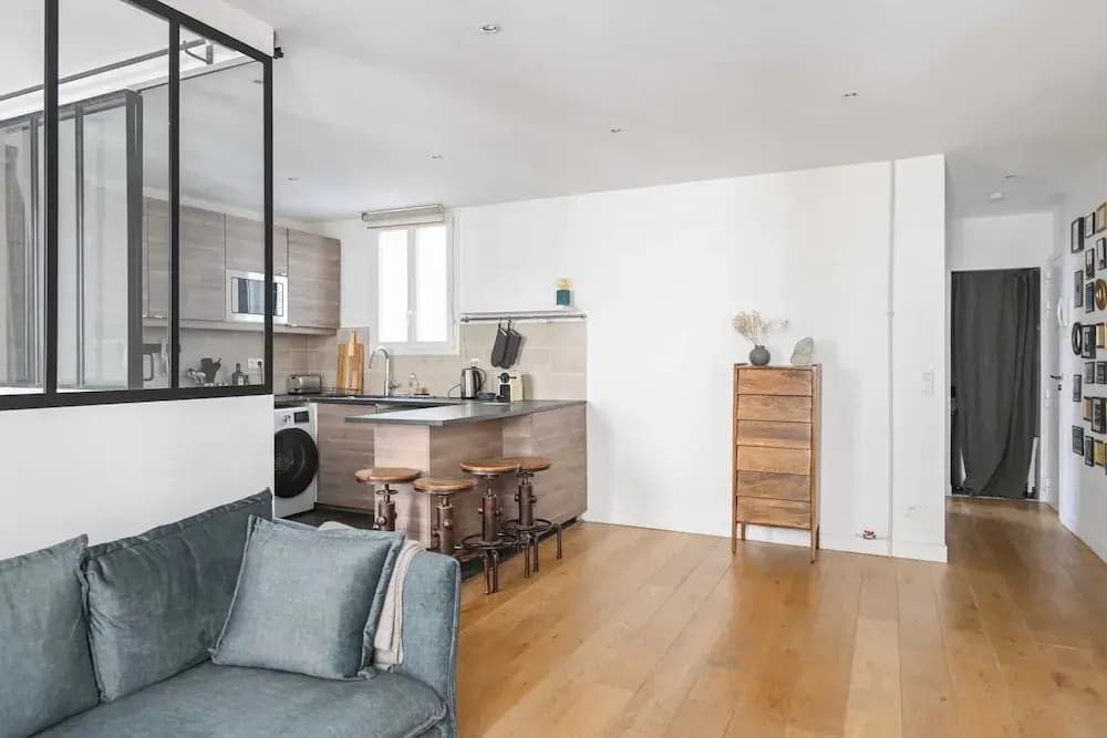 Modern Apartment - 2br-4p- Canal Saint-martin - photo 4