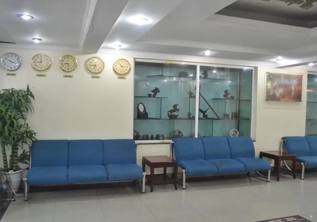 Hoa Cuong Hotel - photo 2