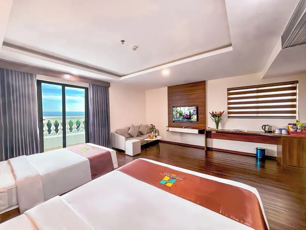 Night Sea Hotel - photo 3