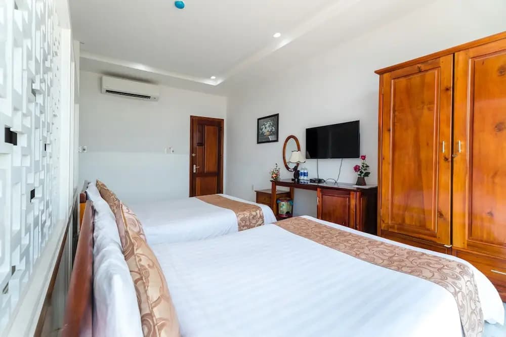 The Rose Hotel - photo 6