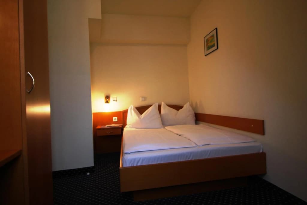 SUITE HOTEL 900m ZUR OPER - photo 21