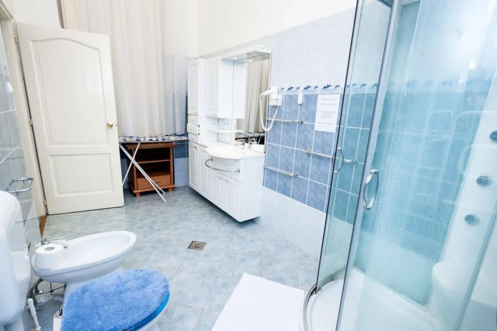 Like Home Opera Apartments - photo 10