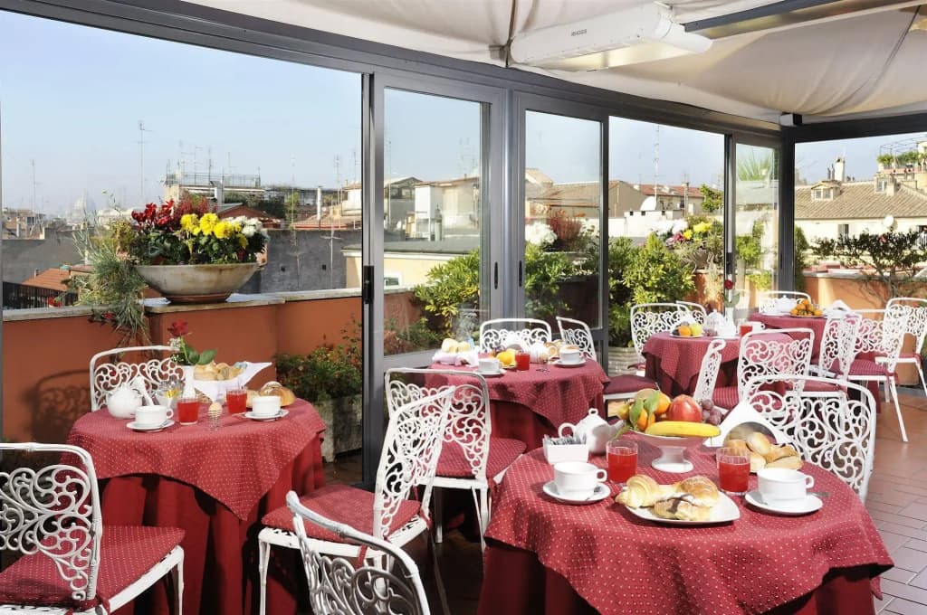 Hotel Madrid - photo 13