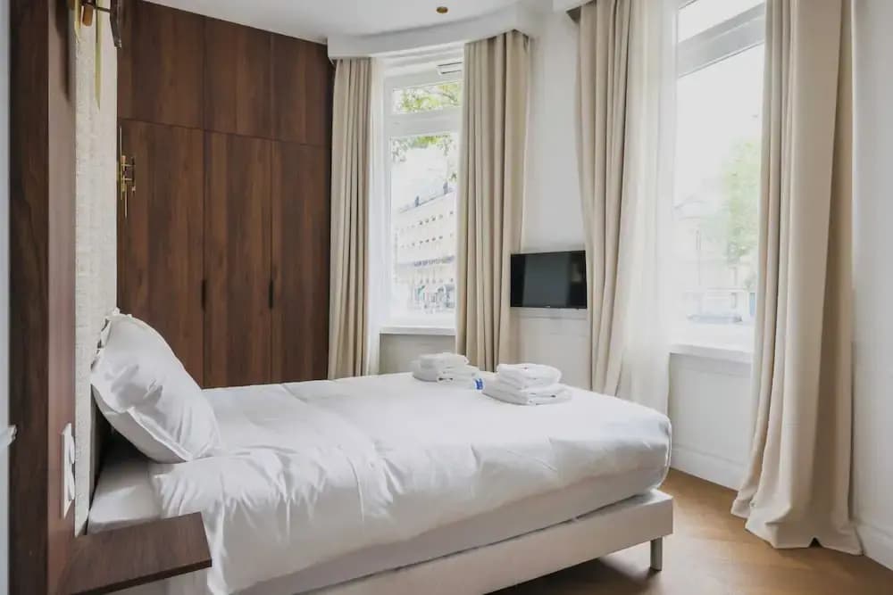 Charming Flat - 2br/ 6P - Arc de Triomphe - photo 3