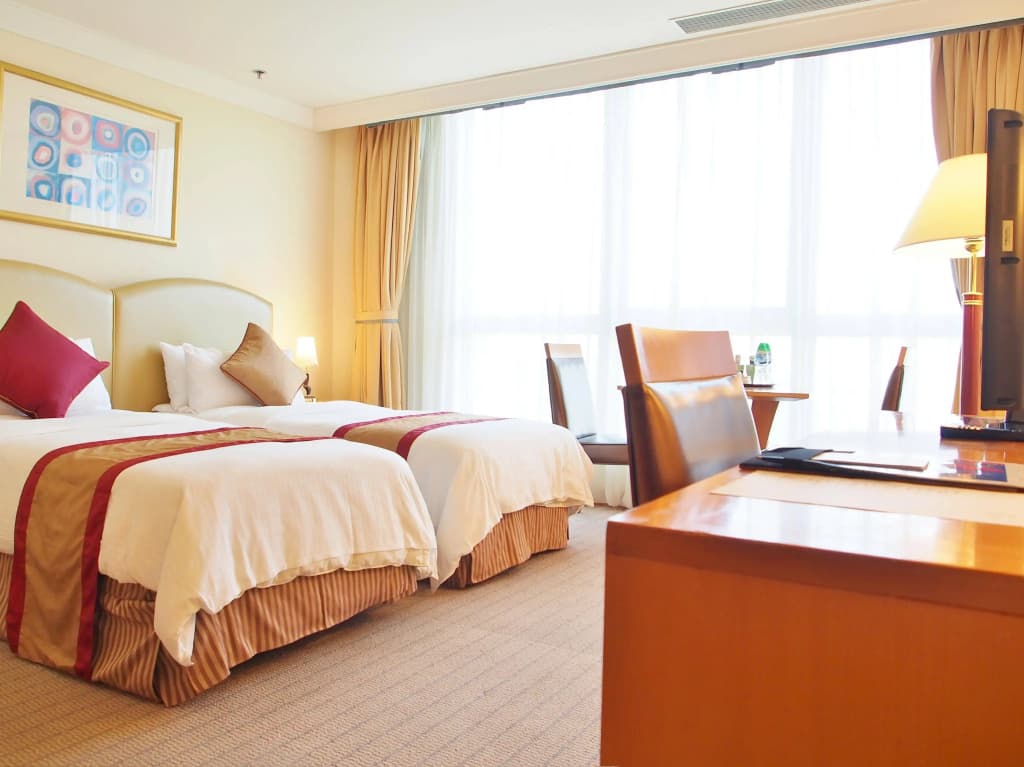 Harbour Plaza Resort City - photo 4