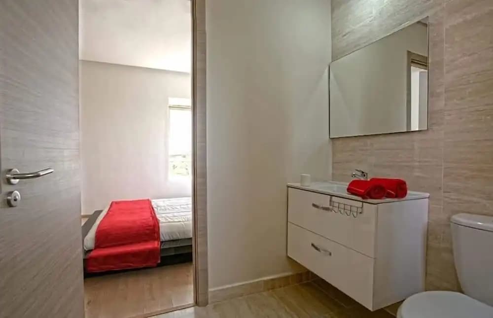 Privilege House - photo 17
