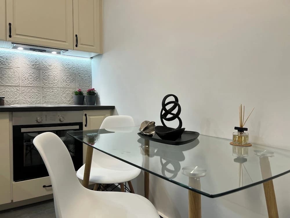 Acropolis Signature Apartment - photo 17