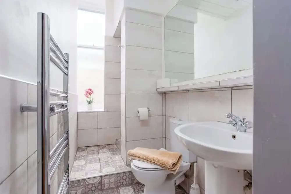Leith Walk 1 Bedroom Apartment - photo 5