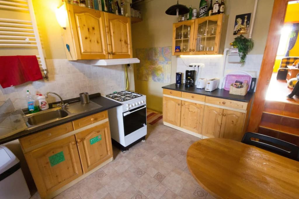7x24 Central Hostel - photo 21