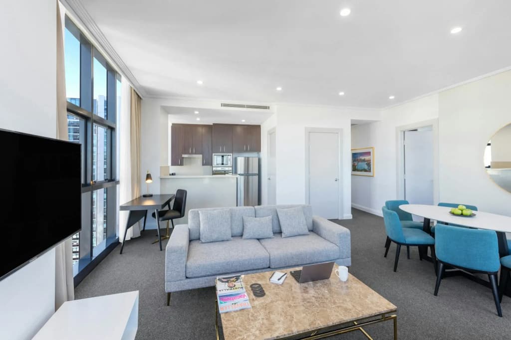 Meriton Suites Pitt Street, Sydney - photo 12