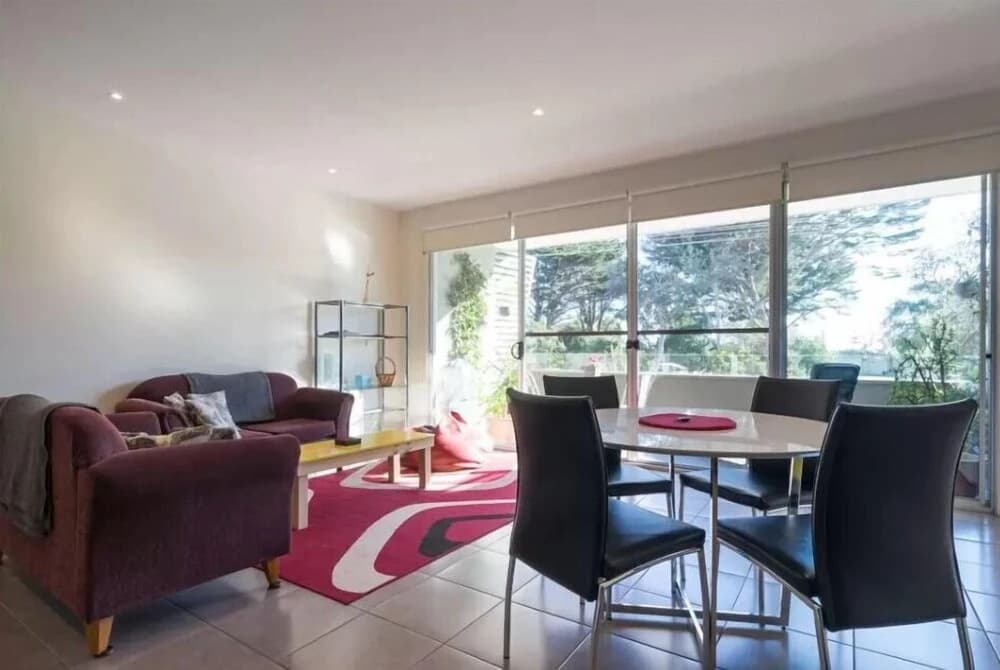 Westend Apartment at the Beach - photo 14