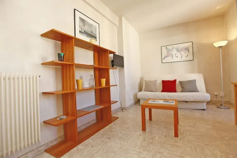 Grand Studio 30m² En Centre-Ville À Nice - photo 9