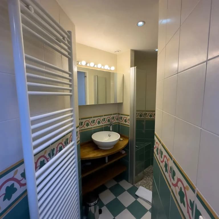 Dreamy Rive Gauche Modern 2 Bed Apt in Paris - photo 10