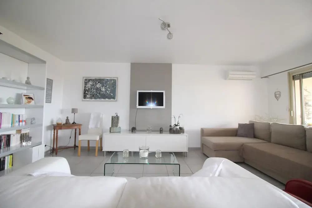 Nice Booking - DUFY Vue Mer et Terrasse - photo 4