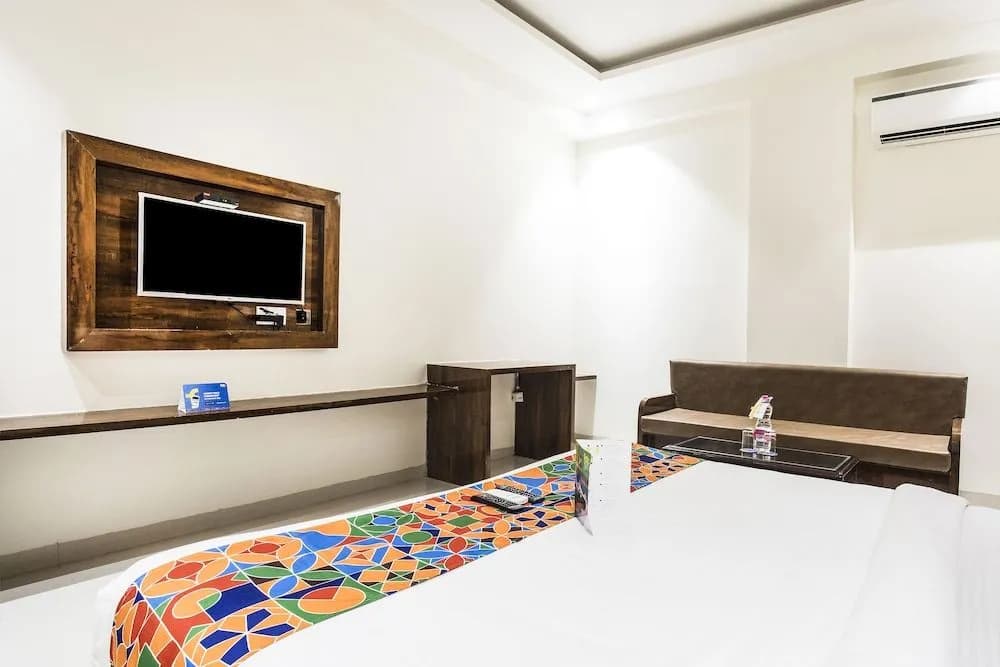 FabHotel GRD Suites - photo 3