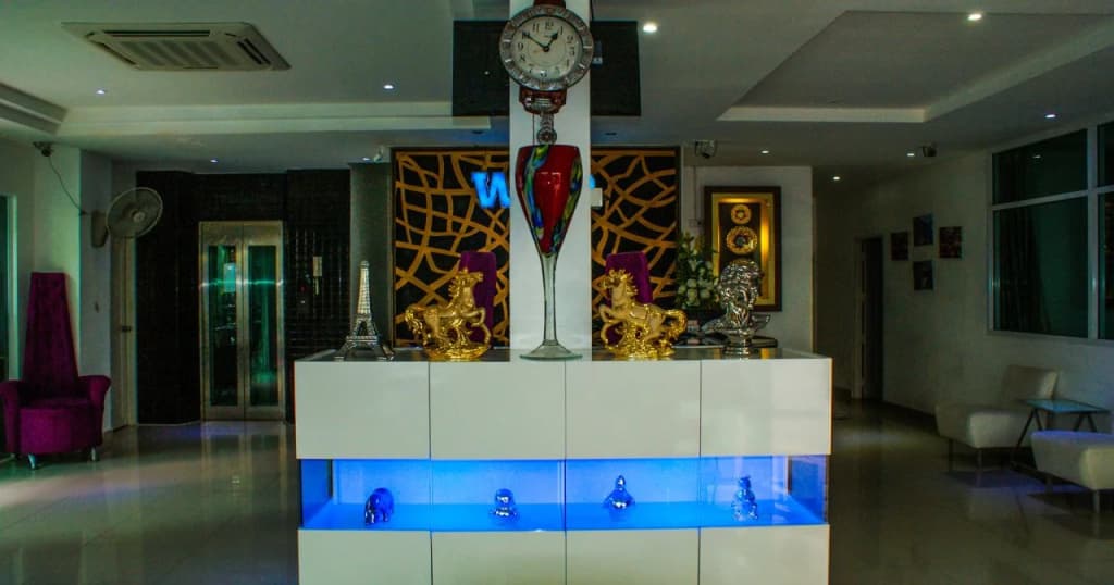 W-9 Hotel - photo 1